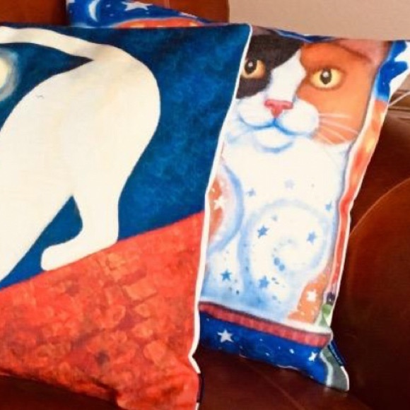 LAST ONE! Calico Cat Throw Pillow Cover 18” NWT - Picture 2 of 3